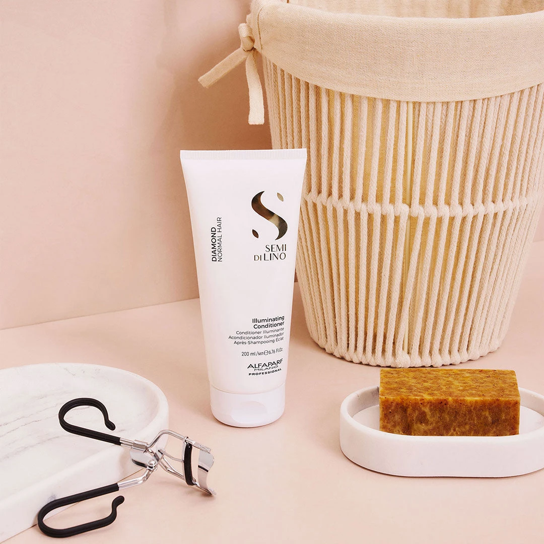 Alfaparf Milano Semi Di Lino Diamond Illuminating Conditioner 200ml 4 Alfaparf Milano Semi Di Lino Diamond Illuminating Conditioner 200ml - Image 2
